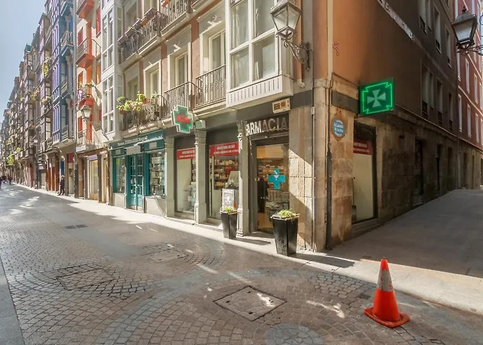 Centro Del Casco Viejo Origenes Y Tradicion